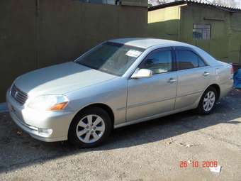 2002 Toyota Mark II Photos