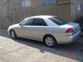 2002 Toyota Mark II Photos