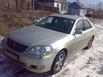 2002 Toyota Mark II Photos