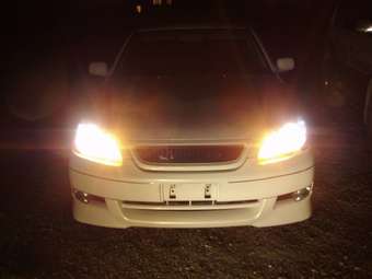 2002 Toyota Mark II Images