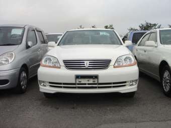 2002 Toyota Mark II Photos