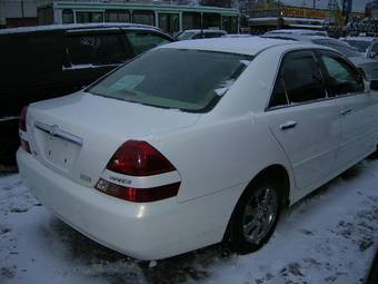 2002 Toyota Mark II Photos