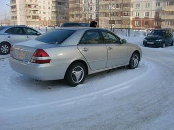 2002 Toyota Mark II Photos