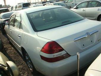 2002 Toyota Mark II Photos