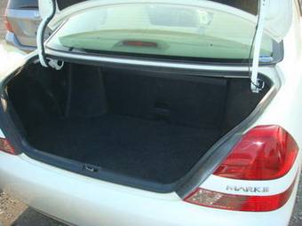 2002 Toyota Mark II Pictures