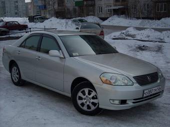 2002 Toyota Mark II Photos