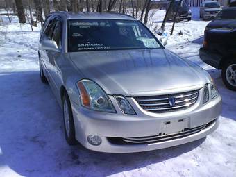 2002 Toyota Mark II Photos