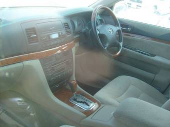 2002 Toyota Mark II Images