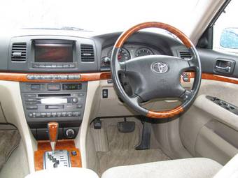 2002 Toyota Mark II Pictures