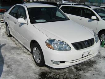 2002 Toyota Mark II Photos