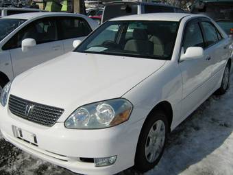 2002 Toyota Mark II Photos