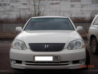 2002 Toyota Mark II Photos