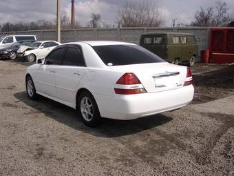 2002 Toyota Mark II Photos