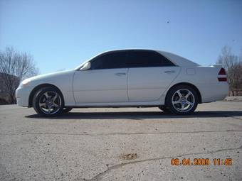 2002 Toyota Mark II Pictures