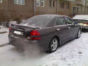 2002 Toyota Mark II Photos