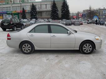 2002 Toyota Mark II Photos