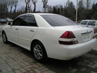 2002 Toyota Mark II Pictures