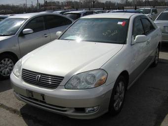2002 Toyota Mark II Pictures