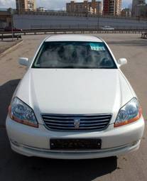 2002 Toyota Mark II Pictures