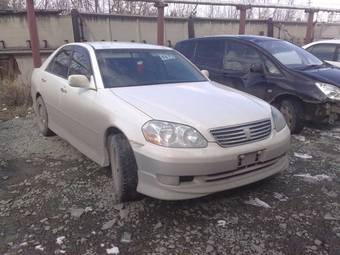 2002 Toyota Mark II Photos