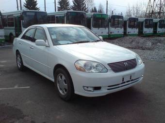 2002 Toyota Mark II Pictures