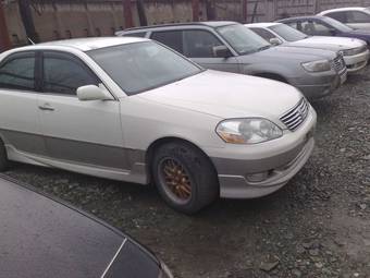 2002 Toyota Mark II Photos