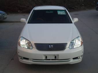 2002 Toyota Mark II Photos