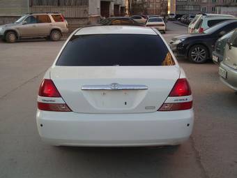 2002 Toyota Mark II Photos