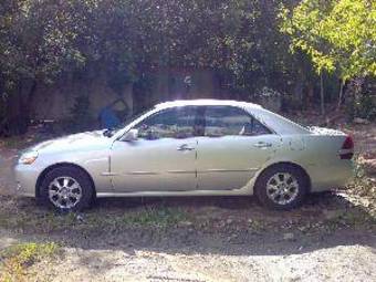 2002 Toyota Mark II Photos