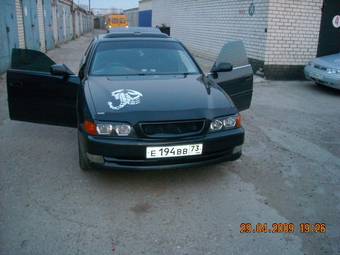 2002 Toyota Mark II Images