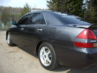2002 Toyota Mark II Pictures