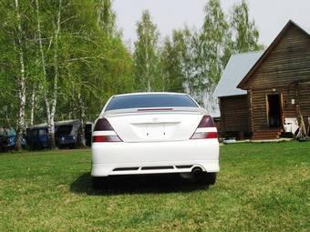 2002 Toyota Mark II Photos