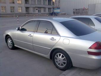 2002 Toyota Mark II Photos