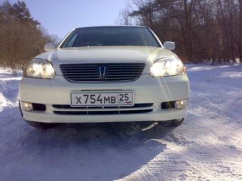 2002 Toyota Mark II Photos