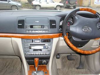 2002 Toyota Mark II Pictures