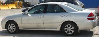 2002 Toyota Mark II Images
