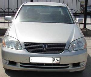 2002 Toyota Mark II Photos