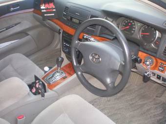 2002 Toyota Mark II Photos