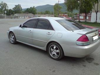 2002 Toyota Mark II Images