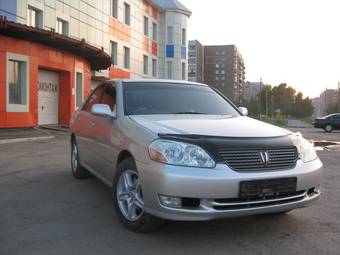 2002 Toyota Mark II Photos