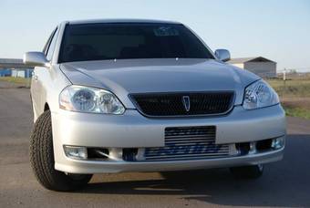 2002 Toyota Mark II Photos