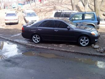 2002 Toyota Mark II Photos