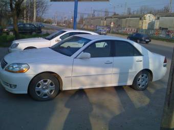 2002 Toyota Mark II Photos