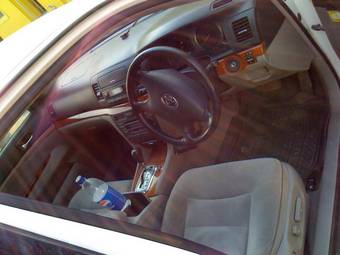 2002 Toyota Mark II Images