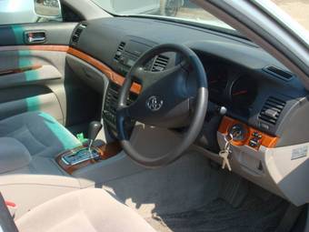 2002 Toyota Mark II Photos