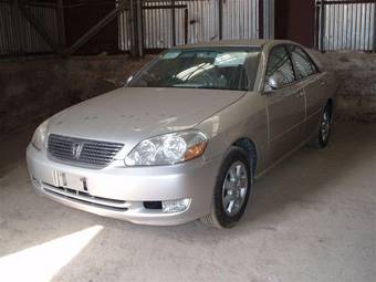 2002 Toyota Mark II Images