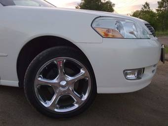 2002 Toyota Mark II Pictures