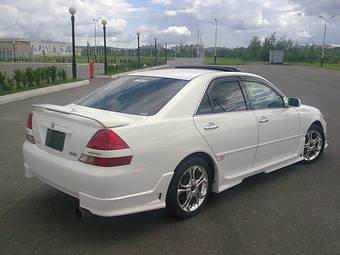 2002 Toyota Mark II Photos