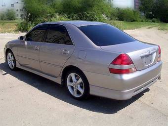 2002 Toyota Mark II Pictures