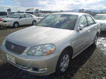 2002 Toyota Mark II Photos